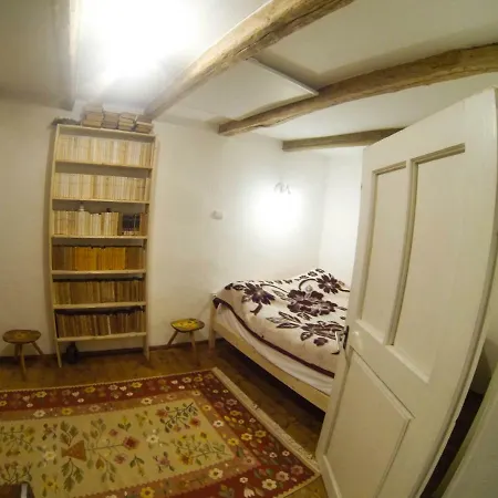 Casa Zmeura Holiday home *